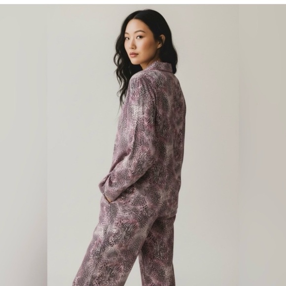 SKIMS NWT Long bloom mini Multi Animal Sleep Set - Picture 3 of 3